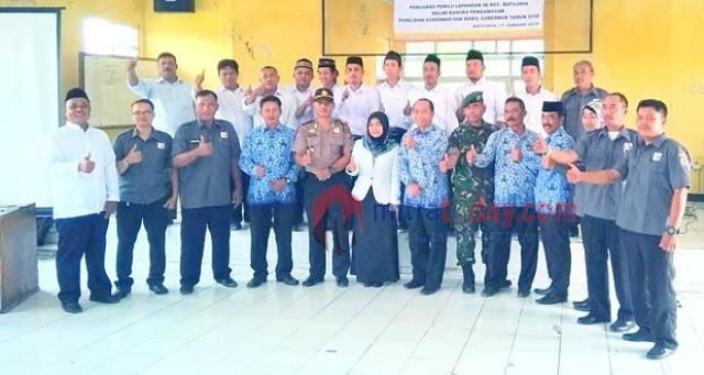 Jelang Pilkada 2018, Panwaslu Kecamatan Batujaya Lantik 