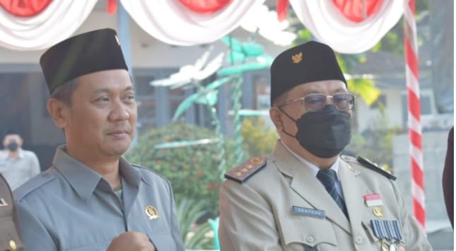 Ketua DPRD Kota Blitar, Dr Syahrul Alim Saat Upacara Harlah Pancasila bersama Walikota Blitar, Santoso