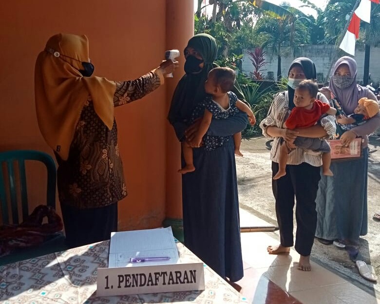 Salah Satu Kegiatan Posyandu di wilayah Kecamatan Srengat