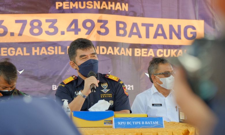 Bea Cukai Batam Musnahkan 66,78 Juta Batam Rokok Ilegal