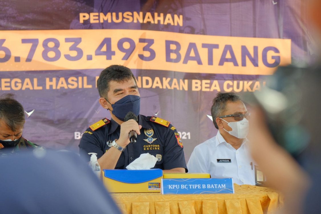 Bea Cukai Batam Musnahkan 66,78 Juta Batam Rokok Ilegal